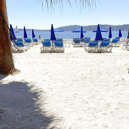 Nice Holiday Home Grimaud بيت للعطل *